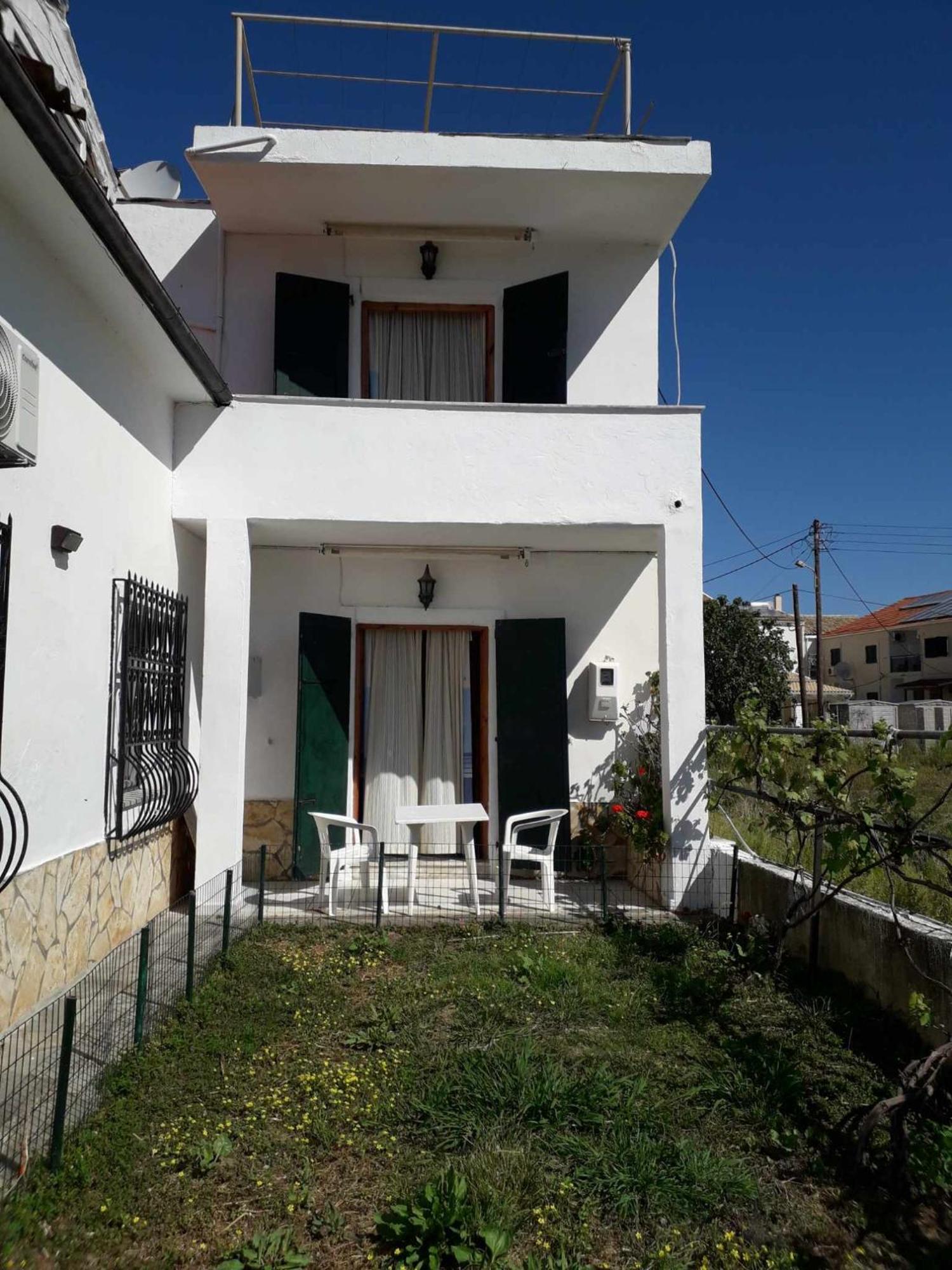 Lakis Apartments Akharavi Extérieur photo